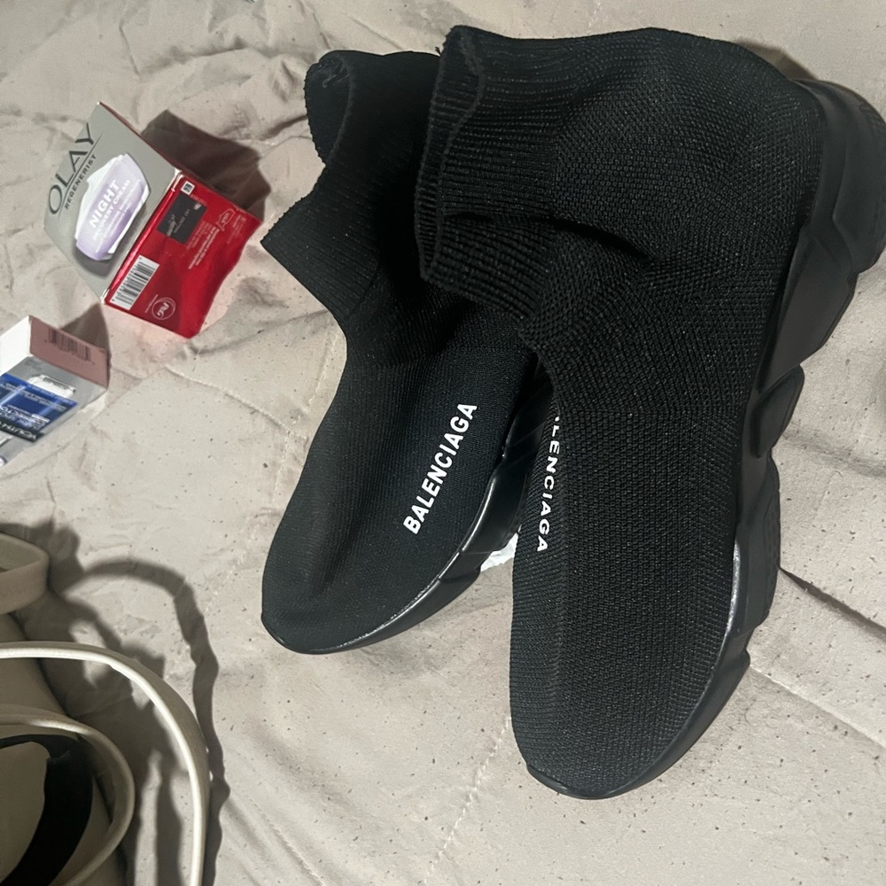 7.5 women size Balenciaga shoes *good condition never wore. - Picture 2 of 3
